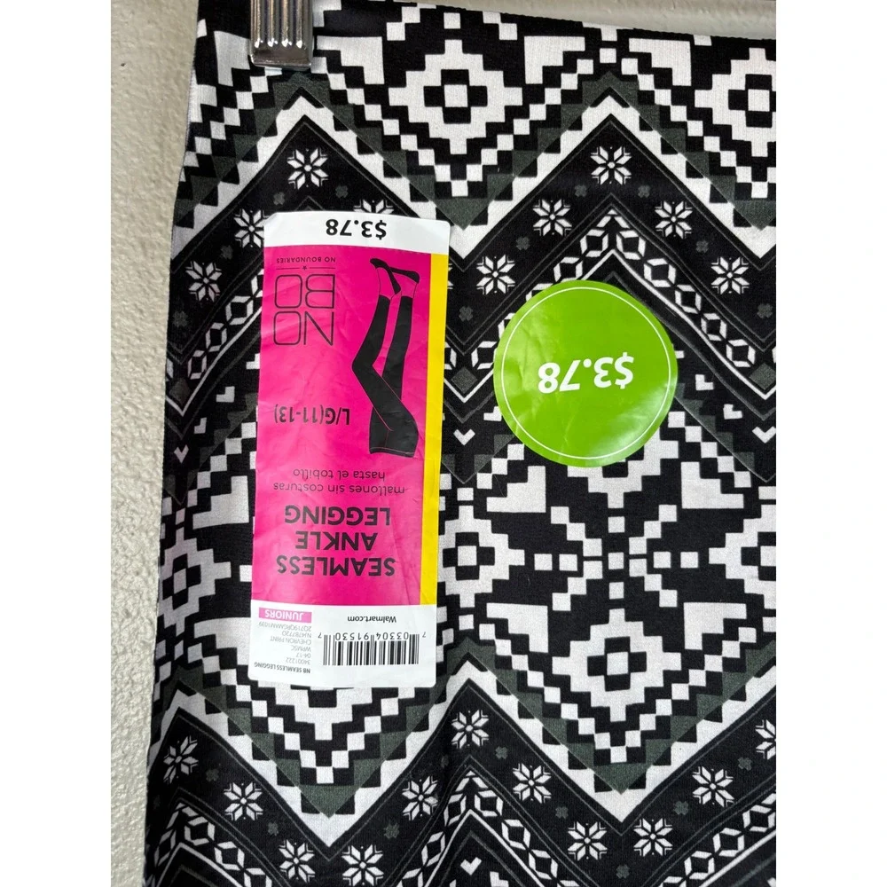 NO BOUNDARIES Juniors L Black White Chevron Print Seamless Ankle‎ Leggings NEW - Picture 6 of 11